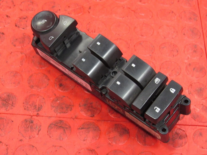 07-14 Silverado Tahoe Yukon Left LH Driver Side Power Window Lock Swit