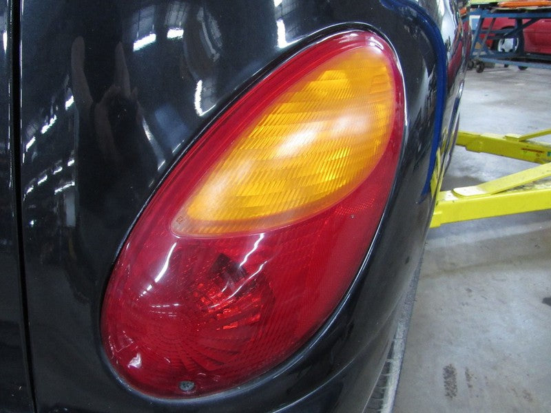01-05 PT Cruiser Right RH Passenger Side Taillight Tail Light Lamp