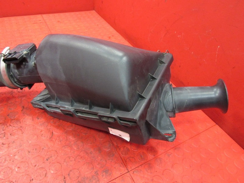 02-03 Ford Crown Victoria / Mercury Grand Marquis  Air Intake Box Tube