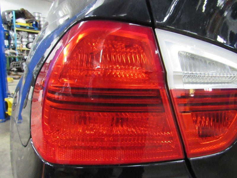 07-08 BMW 328 335 E90 4DR Sedan Left LH Driver Outer Taillight Tail Li