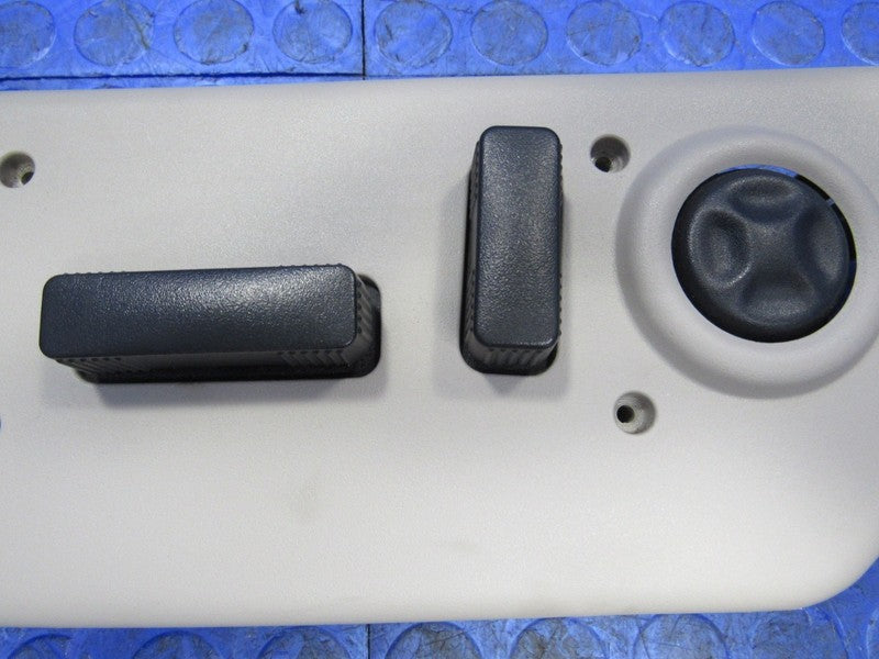 03-06 Silverado Yukon Escalade Left Driver Power Seat Control Switch 8