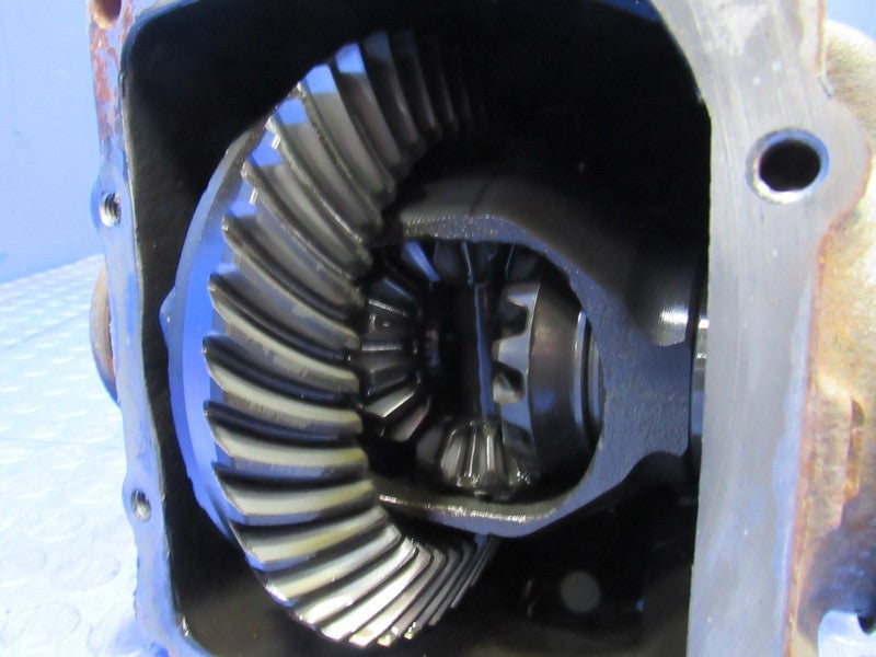 03-05 BMW Z4 3.0L MT Rear Differential Carrier 3.07 Open 134k OEM 4504