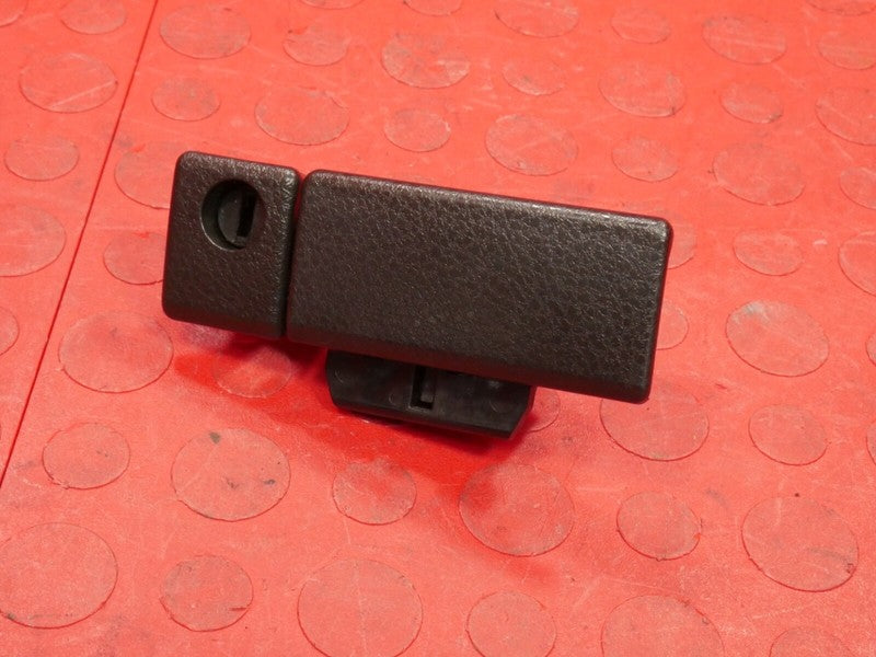 06-13 Suzuki Grand Vitara Glovebox Glove Box Compartment Handle Latch 