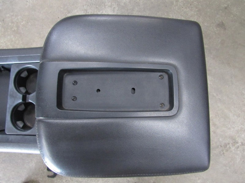 08-14 Silverado Sierra Yukon Tahoe Center Console Cup Holder Armrest B