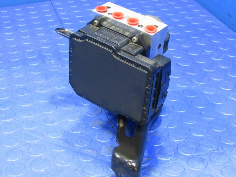 15 Honda Accord LX 2.4L Sedan ABS Anti-Lock Brake Pump Module 57110-T2
