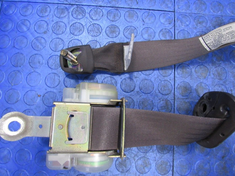 91-94 Land Cruiser FJ80 Front Right RH Passenger Seat Belt Retractor B