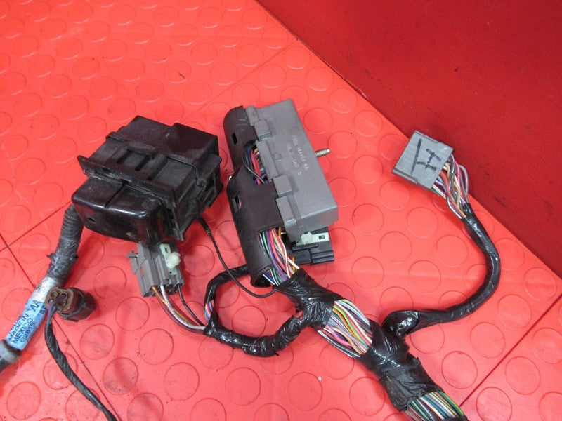 04 Ford Mustang GT 4.6L 2V M/T ECM Engine Computer Wire Wiring Harness