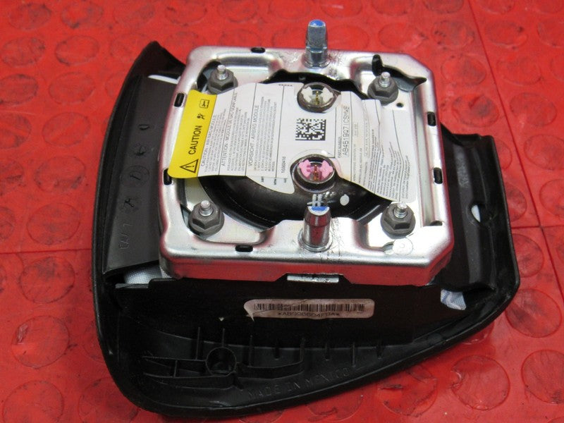 GMT900 Yukon Sierra Yukon XL Denali Driver Left Steering Wheel Airbag 