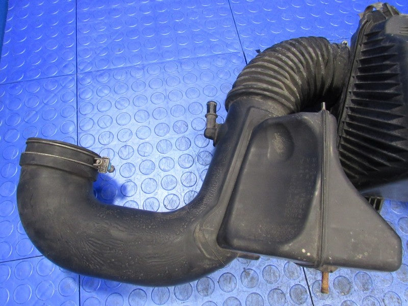 03-04 Toyota 4runner Lexus GX470 Intake Tube Air Box Filter Assembly 2