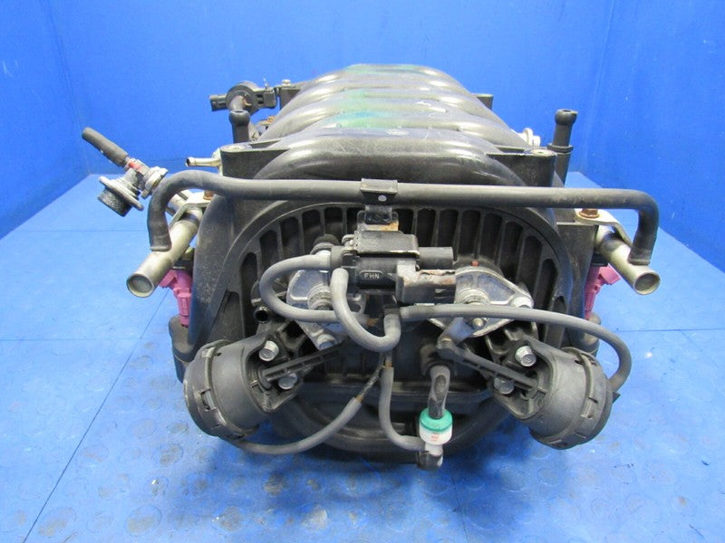 10-12 Hyundai Genesis Sedan 4.6L V8 Intake Manifold Fuel Rail Injector