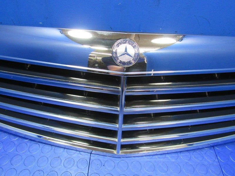 07-09 Mercedes S550 S600 W212 Front Upper Center Hood Radiator Grille 