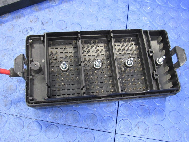 07-08 Ford Mustang 4.6L Under-Hood Fuse Relay Box Panel 7R3T-14K001-AA