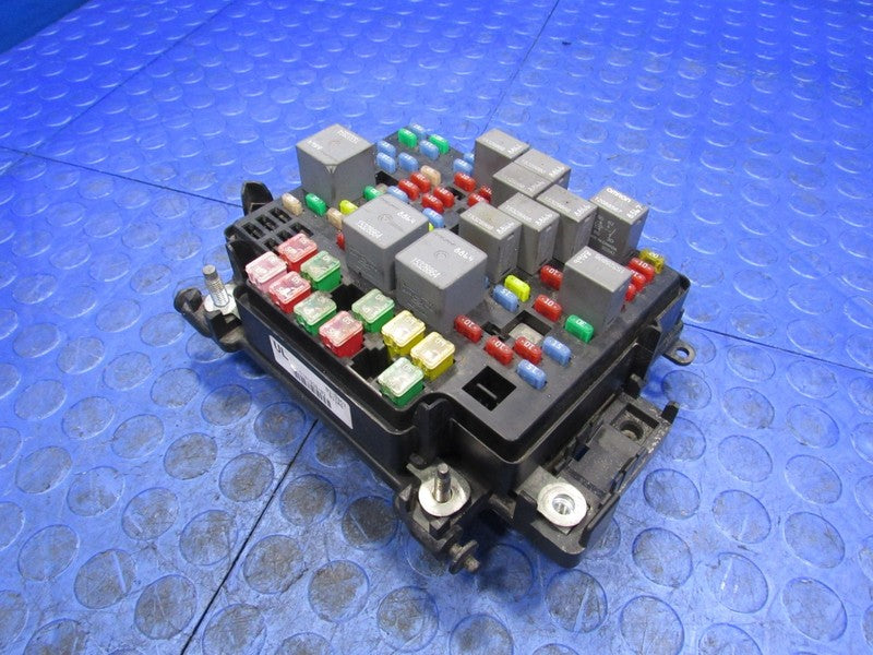 03-07 Hummer H2 Silverado Sierra Tahoe Engine Fuse Panel Relay Box 152