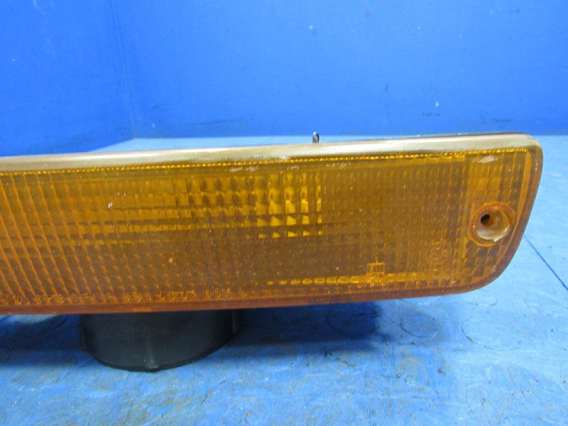 93-97 Land Cruiser LX450 Front Left Driver Turn Signal Lamp Lens Light
