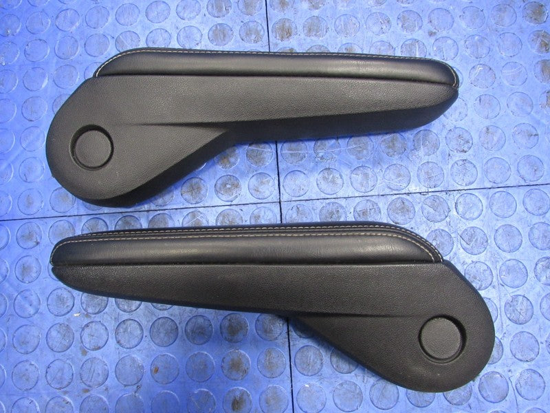 11-20 Caravan Town & Country Leather Front Right Left Seat Armrest Arm