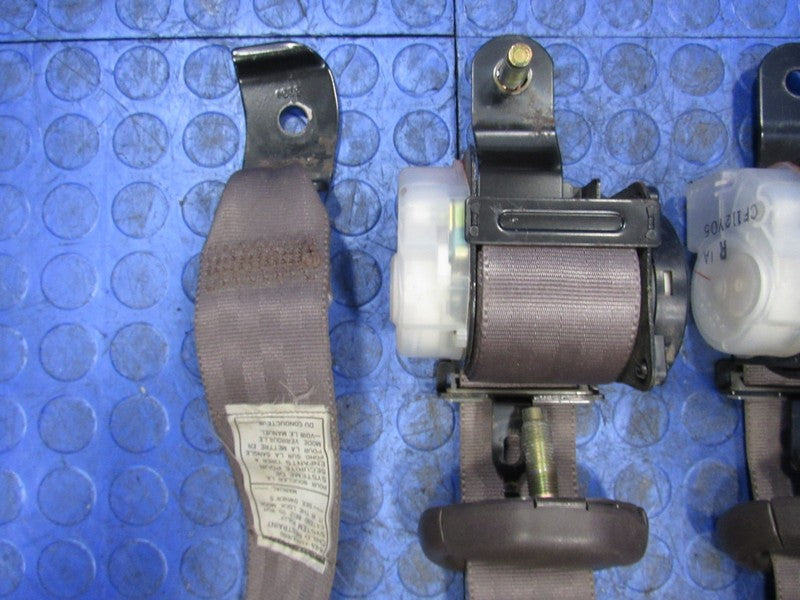 91-94 Toyota Land Cruiser Rear 2nd Row Right Left Seat Belt Retractor 