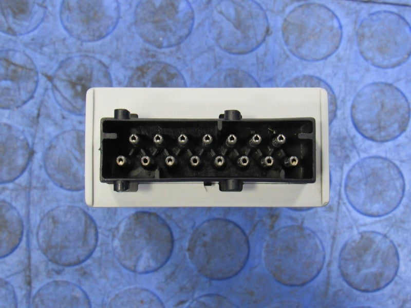 04-06 BMW 5 6 Series E60 E61 E63 E64 MPM Micro Power Module 6135-69396