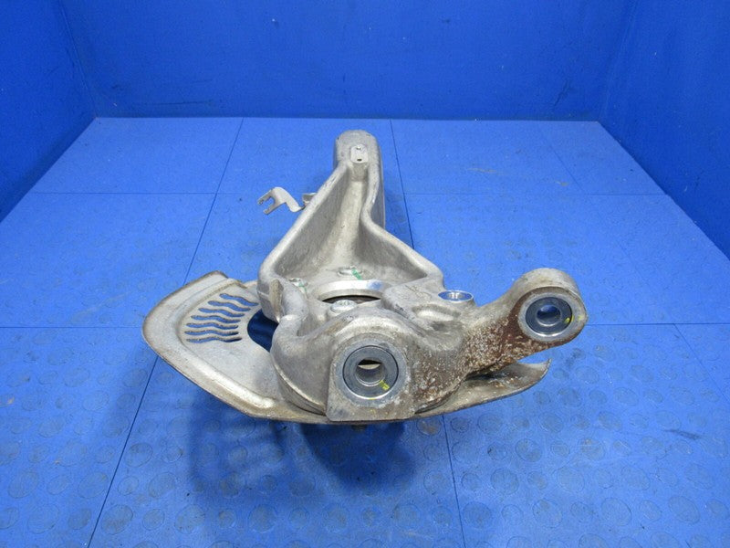 17-20 Jaguar F-Pace Right Passenger RH Front Steering Knuckle Spindle 