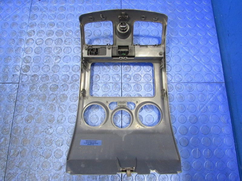 04-12 Chevrolet Colorado GMC Canyon Dash Radio Vent Bezel Trim Vents G