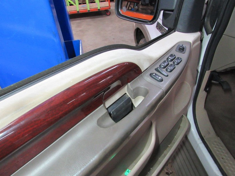 04 Ford Excursion Left LH Driver Side Front Door Trim Panel W/O Window