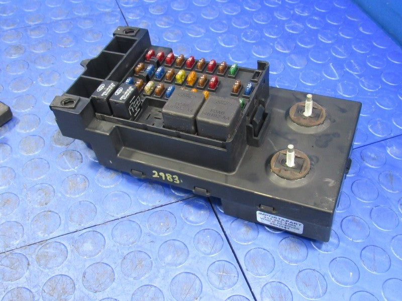 97-98 Ford F-150 Truck Under-Dash Cabin Fuse Relay Box Panel F85B-14A0