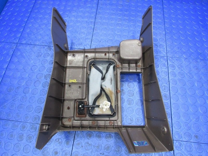 95-97 Land Cruiser LX450 FJ80 Shift Cover Center Console Box 58811-600