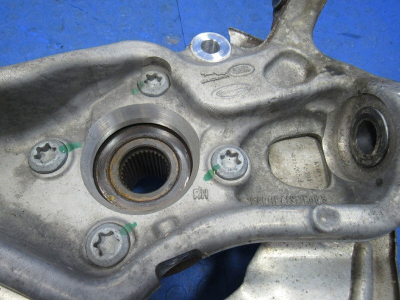 17-20 Jaguar F-Pace Right Passenger RH Front Steering Knuckle Spindle 