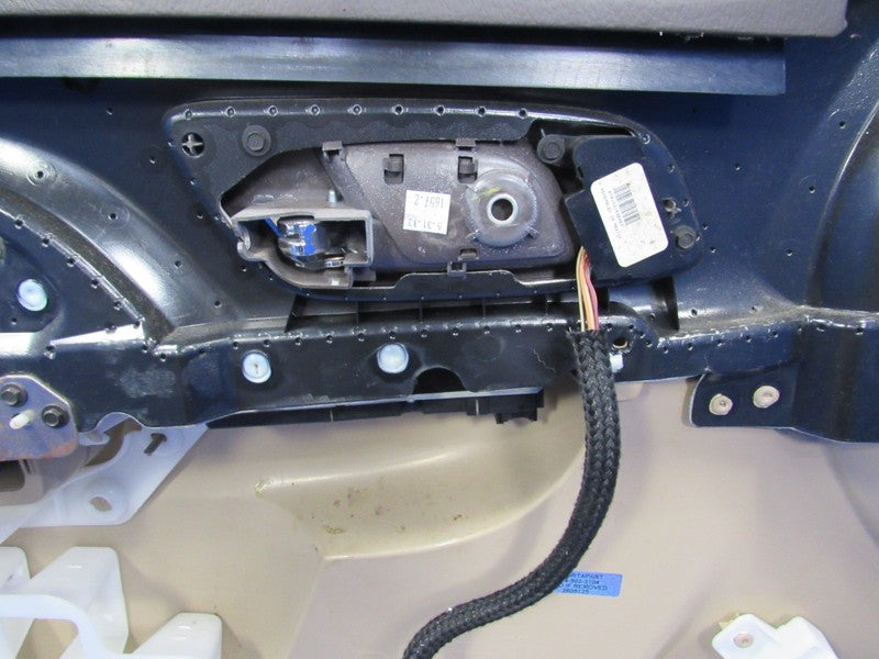 10-14 Tahoe Yukon Front Right RH Passenger Inner Door Panel Cover Cash
