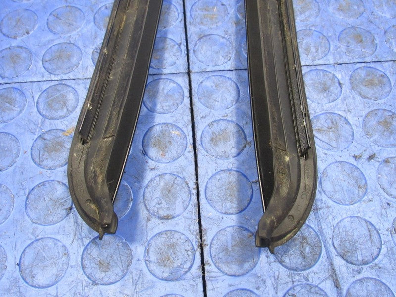 04-10 BMW X3 Black Sapphire Metallic Windshield Molding Trim Set A-Pil
