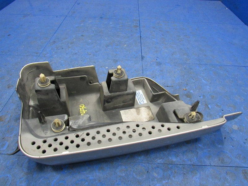 06-10 Hummer H3 H3T Right RH Passenger Side Front Fender Cowl Cap Whit