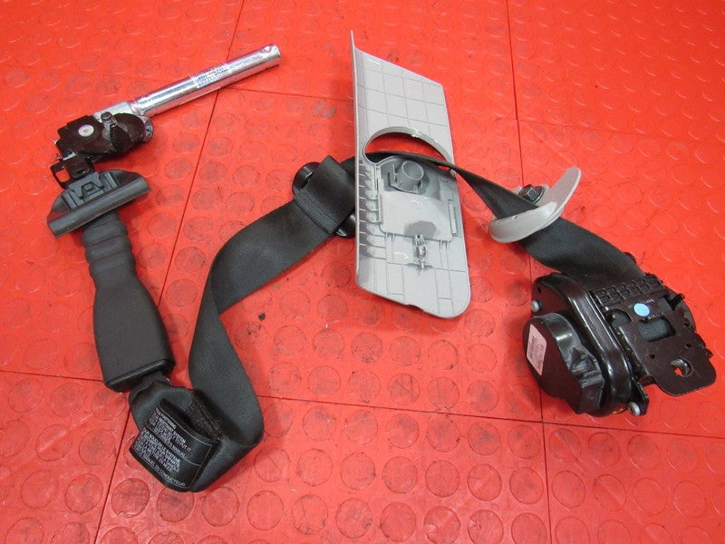 14-18 Kia Forte Sedan Front Right Passenger Seatbelt and Pretensioner 