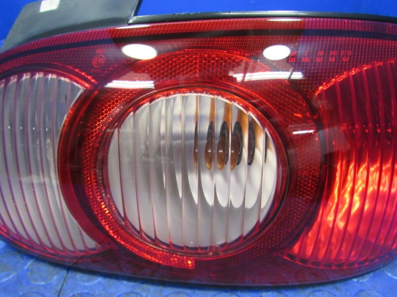 01-05 Mazda Miata MX-5 MX5 NB2 Right RH Passenger Side Taillight Tail 