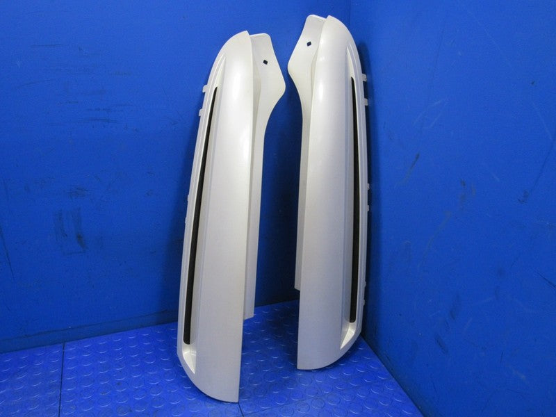 02-06 Cadillac Escalade Left Right Rear Hatch Vent Trim Molding Pearl 