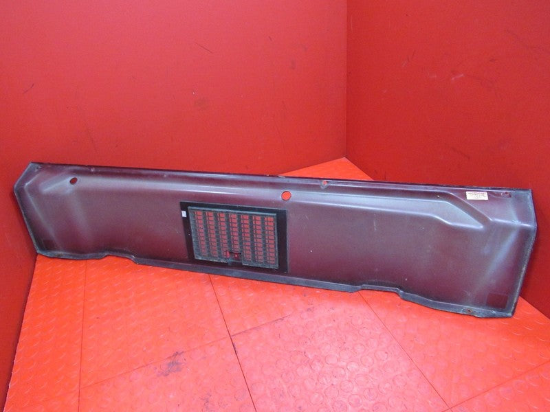 97-06 Wrangler TJ Left Hand Drive Cowl Single Vent Panel Sienna Pearl 