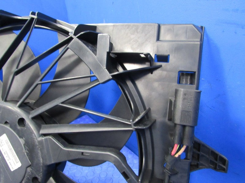 06-10 BMW 550i 6501 E60 E63 E64 Radiator Engine Cooling Fan Assembly 7