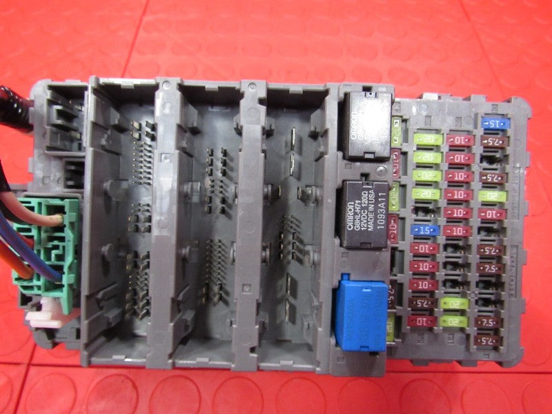 13-14 Honda Accord Sport 2.4L AT Cabin Interior Fuse Relay Box 38200-T