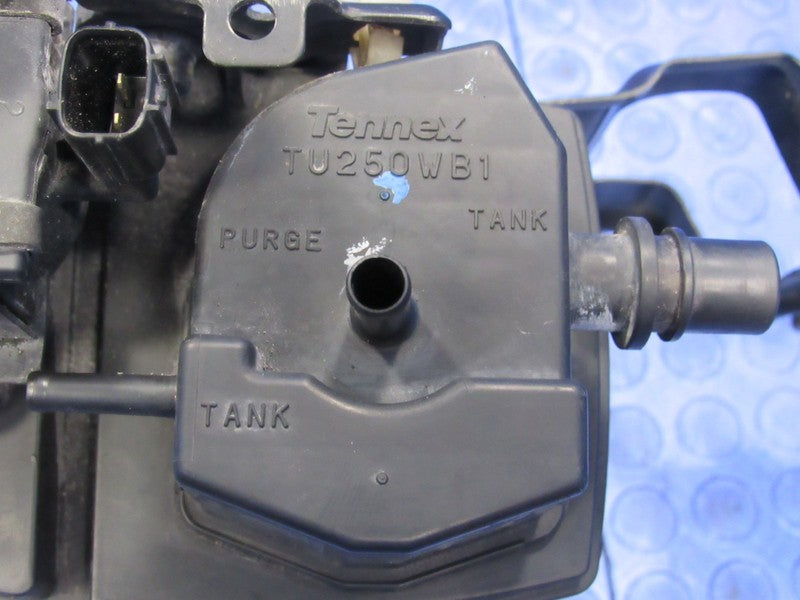 03-04 Honda Pilot 01-02 Acura MDX EVAP Fuel Vapor Charcoal Canister OE