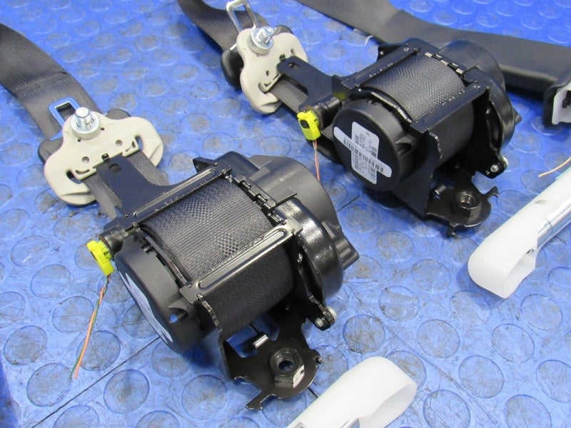 19-22 Nissan Altima Front Left & Right Seat Belt Pretensioner Set Blac