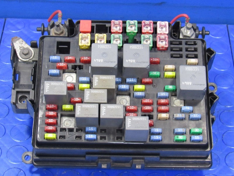03-07 Hummer H2 Silverado Sierra Tahoe Engine Fuse Panel Relay Box 152