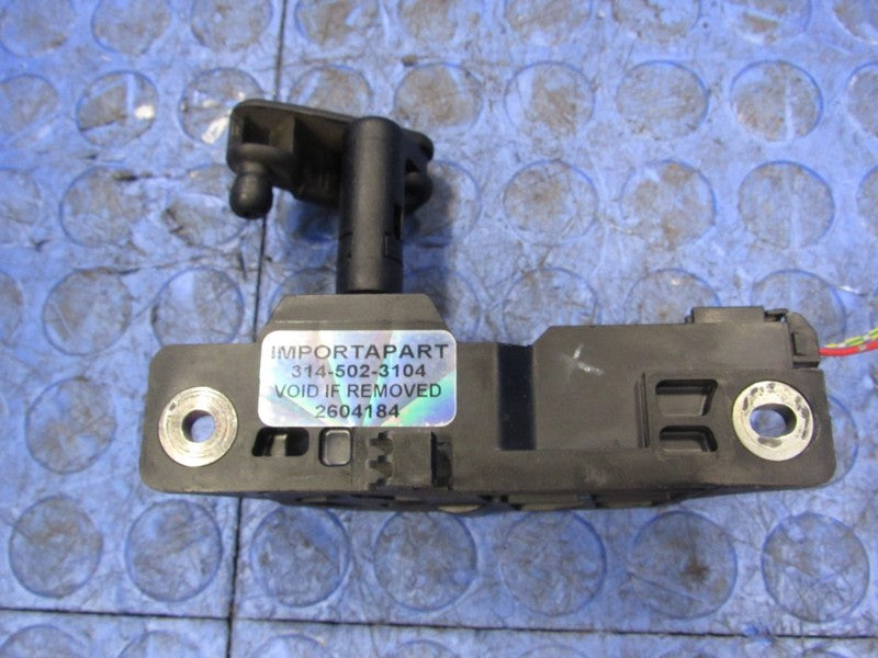 04-20 Toyota Sienna Rear Right Quarter Glass Vent Electric Window Moto