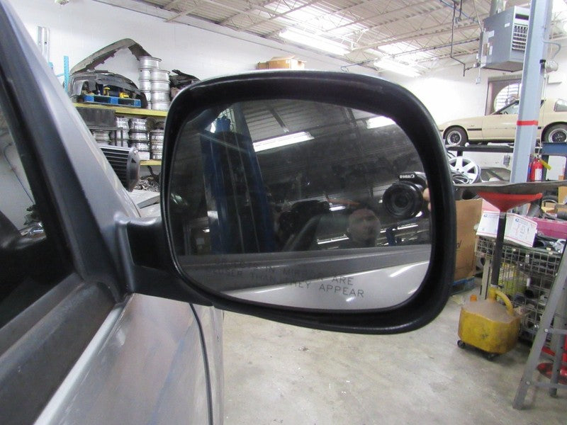 01-07 Toyota Sequoia Right RH Passenger Side Power Door Mirror Silver 