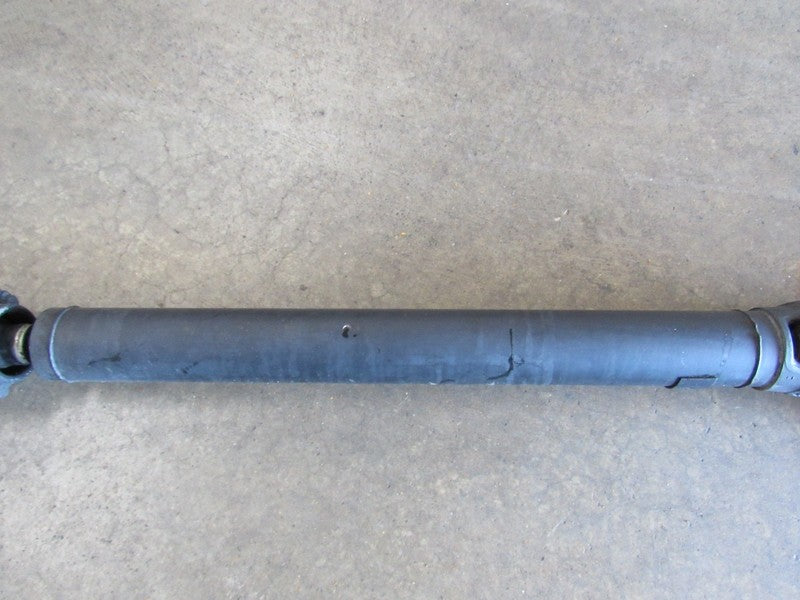 97-03 BMW 528i 530i E39 Manual 5 Speed Rear Driveshaft Prop Shaft 3290