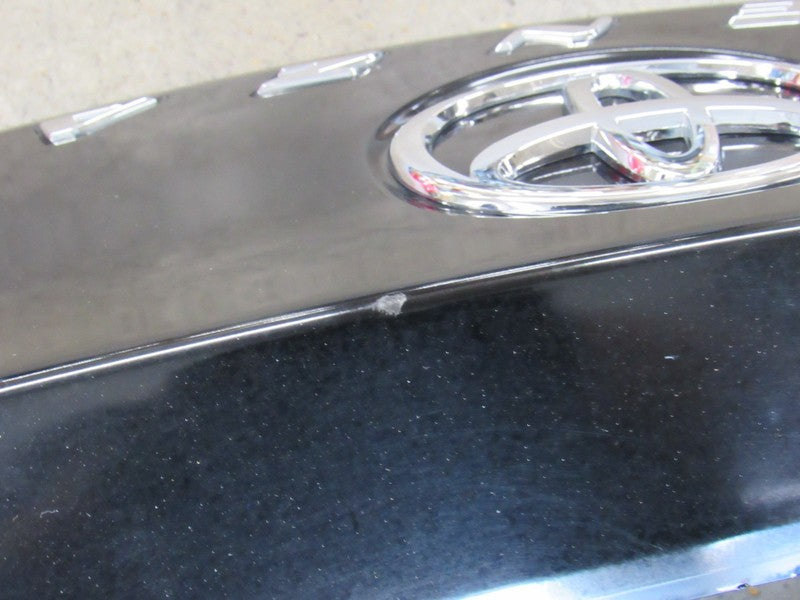 09-12 Toyota Venza Rear Liftgate Finish Panel Molding Trim Emblem Blac