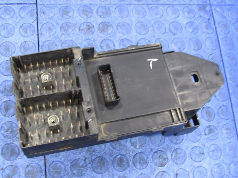 99 Ford F250 F350 Truck Under-Dash Cabin Fuse Relay Box Panel F81B-14A