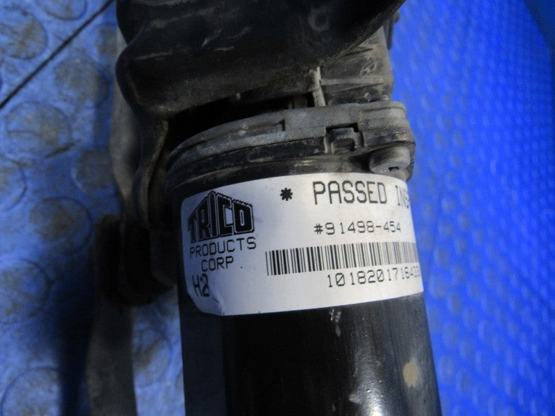 03-07 Hummer H2 SUV Front Wiper Transmission Motor Bracket Assembly 30