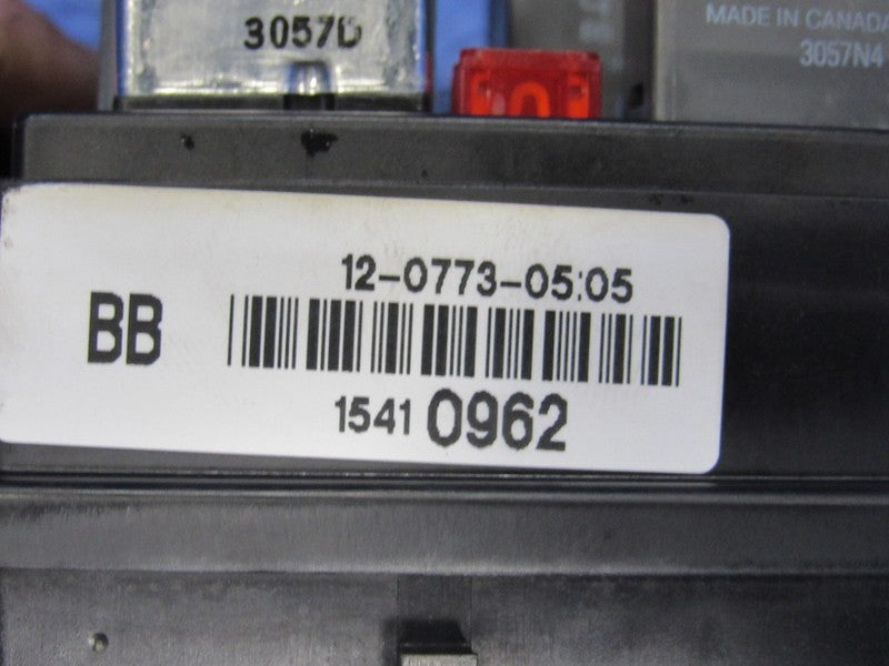 01-03 Cadillac Deville Cabin Under Seat 15410962 Interior Fuse Relay B