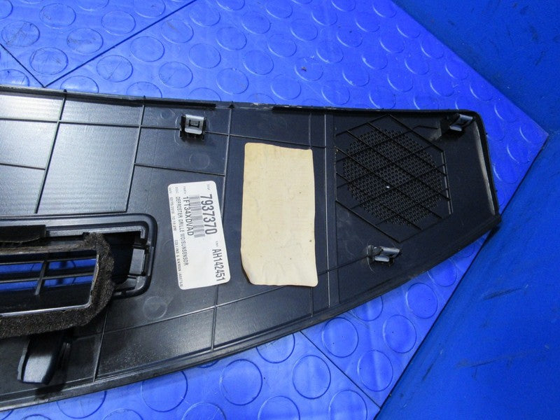 08-14 Dodge Challenger SRT8 Dash Defrost Upper Trim Panel Grille Dark 