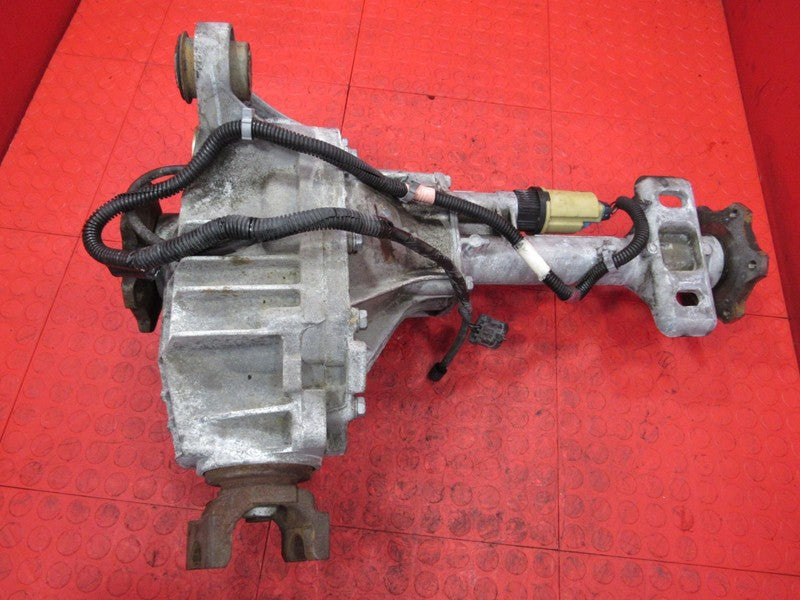 99-06 Silverado Sierra 1500 Front Axle Differential Carrier GT5 4.10 1