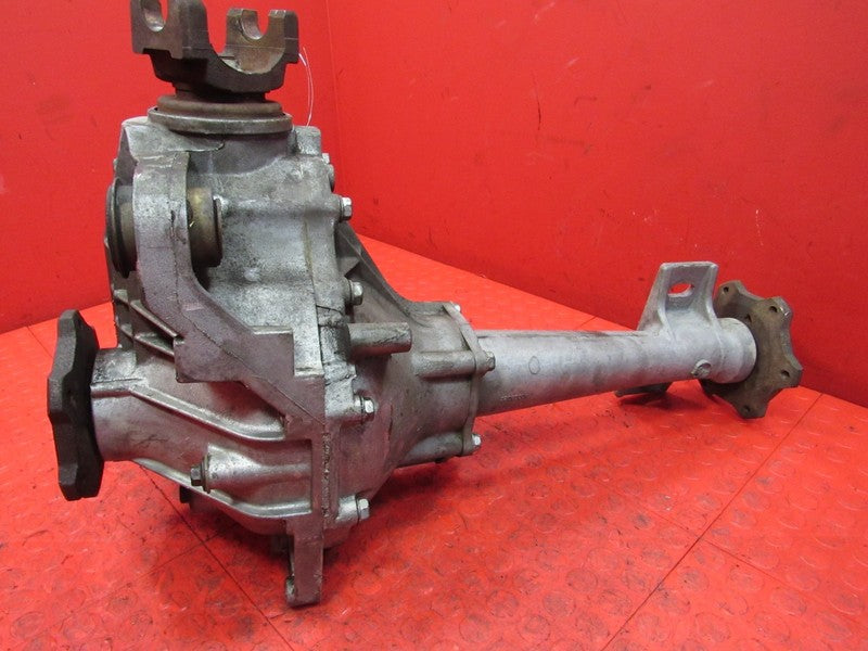 01-06 Yukon Denali Escalade Front Axle Differential Carrier GT4 3.73 A