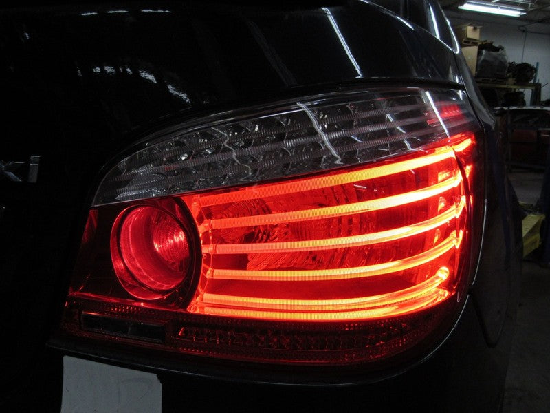 08-10 BMW 535 550 M5 E60 Right RH Passenger Side Taillight Tail Light 